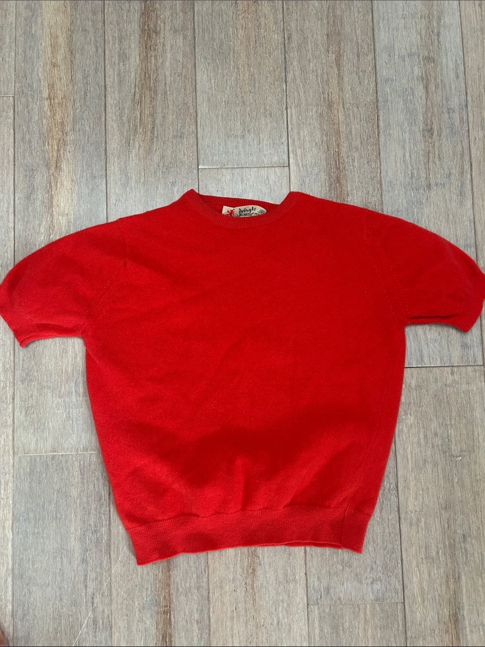 VTG Pure cashmere Pringle Red Short-Sleeve Crewneck Sweater made in Scotland XS
